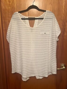 Maurices White Textured Short Sleeve Keyhole Top